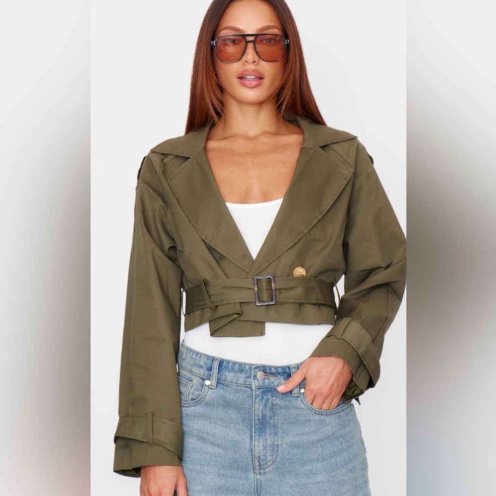 PrettyLittleThing Green Trench Coat Wide Lapel Relaxed Fit